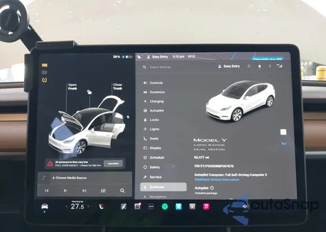 2021 Tesla Model Y Long Range Dual Motor All-Wheel Drive z USA, uszkodzony, nr VIN 5YJYGDEE9MF067875